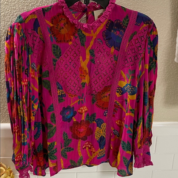 FARM Rio Forest Pink Blouse New With Tags - Picture 1 of 7